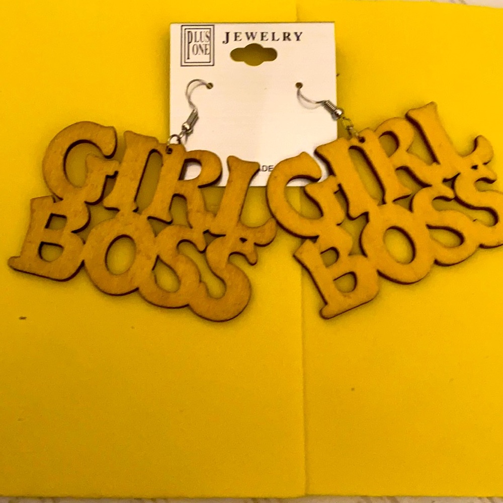 PLUS ONE YELLOW WOODEN EARRINGS - Picture 1 of 4